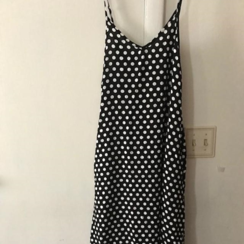 CLASSIC POLKA DOT SPAGHETTI STRAP SUMMER DRESS~SIZE MEDIUM